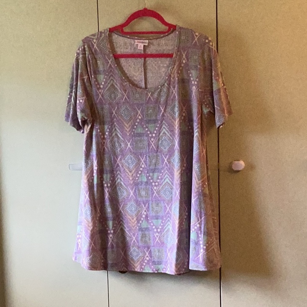 LulaRoe Perfect T Swing Top